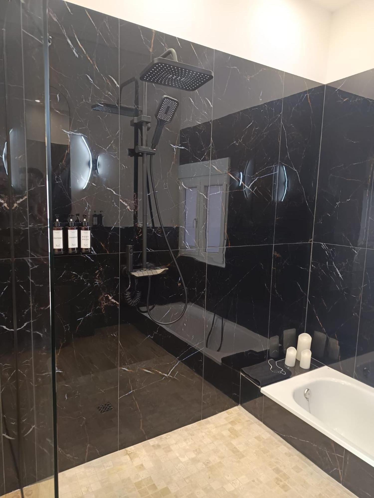 Apartamentos La Muralla 산토도밍고데라칼사다 외부 사진