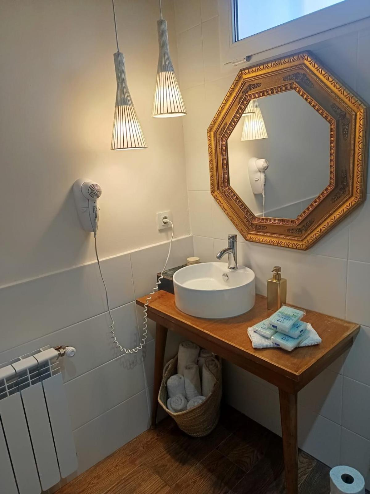 Apartamentos La Muralla 산토도밍고데라칼사다 외부 사진