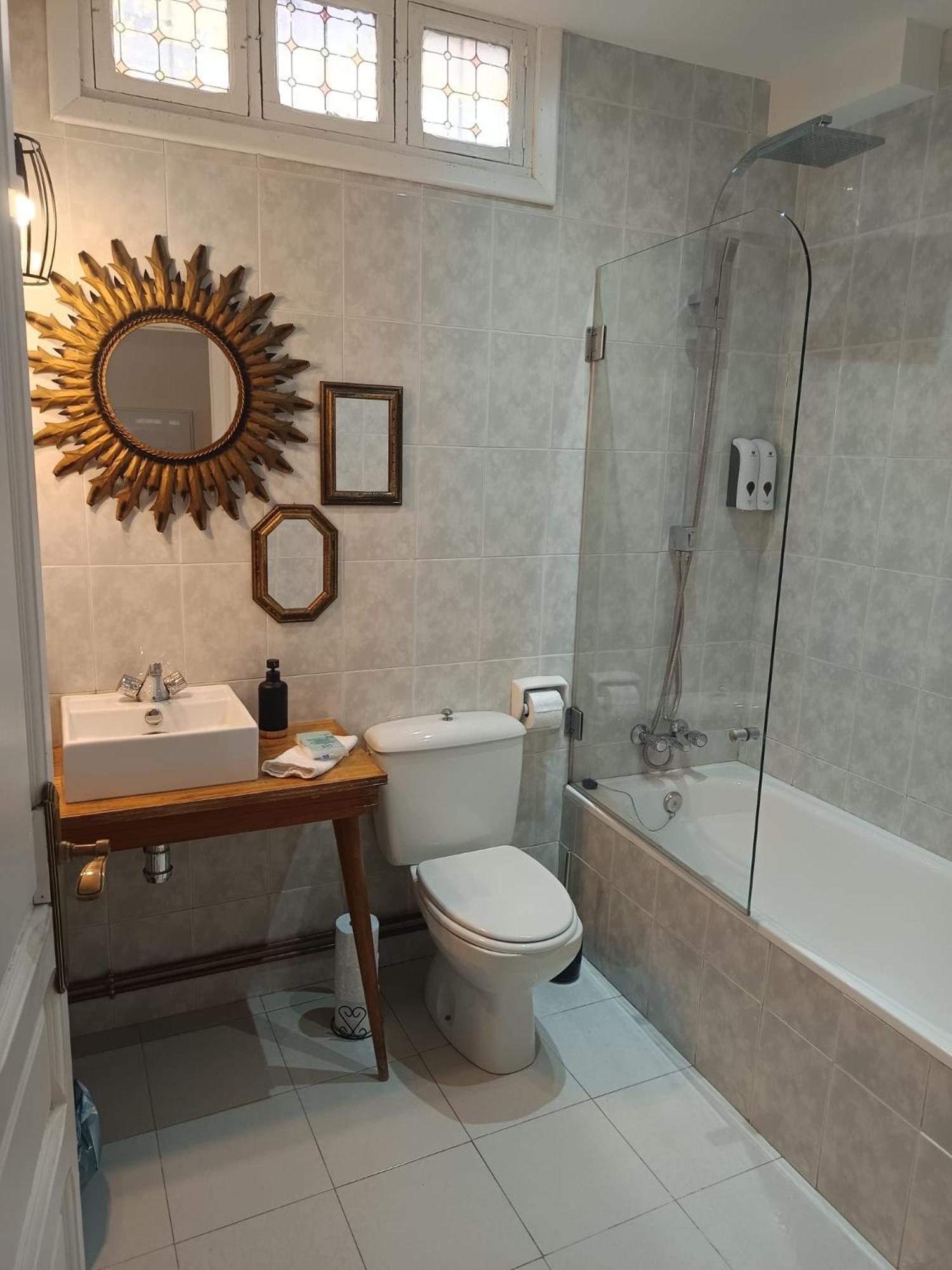 Apartamentos La Muralla 산토도밍고데라칼사다 외부 사진